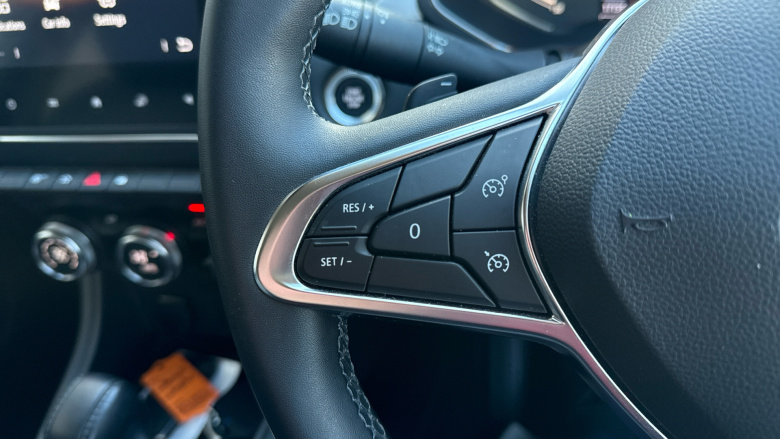 Renault Captur 1.3 TCE 140 S Edition 5dr EDC Petrol Hatchback